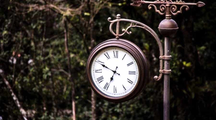 İngilizcede saatler konusu